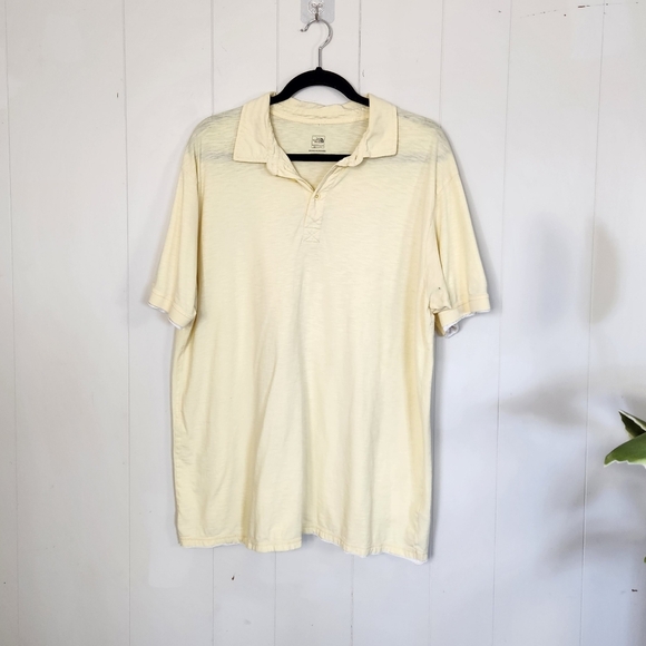 The North Face Mens Yellow Short Sleeve Polo Shirt Basic Summer Hiking Active - Picture 1 of 8